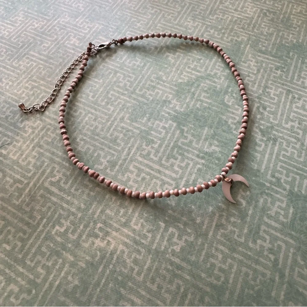 VINTAGE BEADED CHOKER NECKLACE - Picture 4 of 6